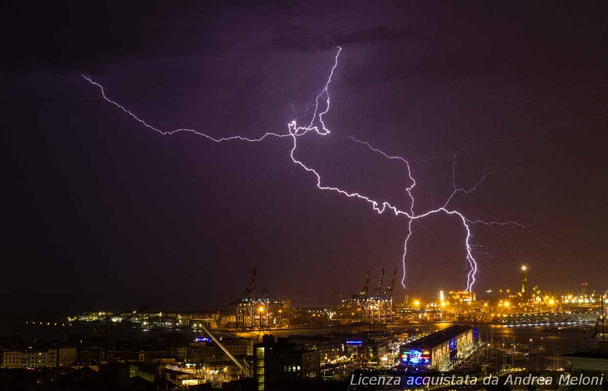 Meteo Genova: domani tra nuvole e rovesci, poi schiarite e vento