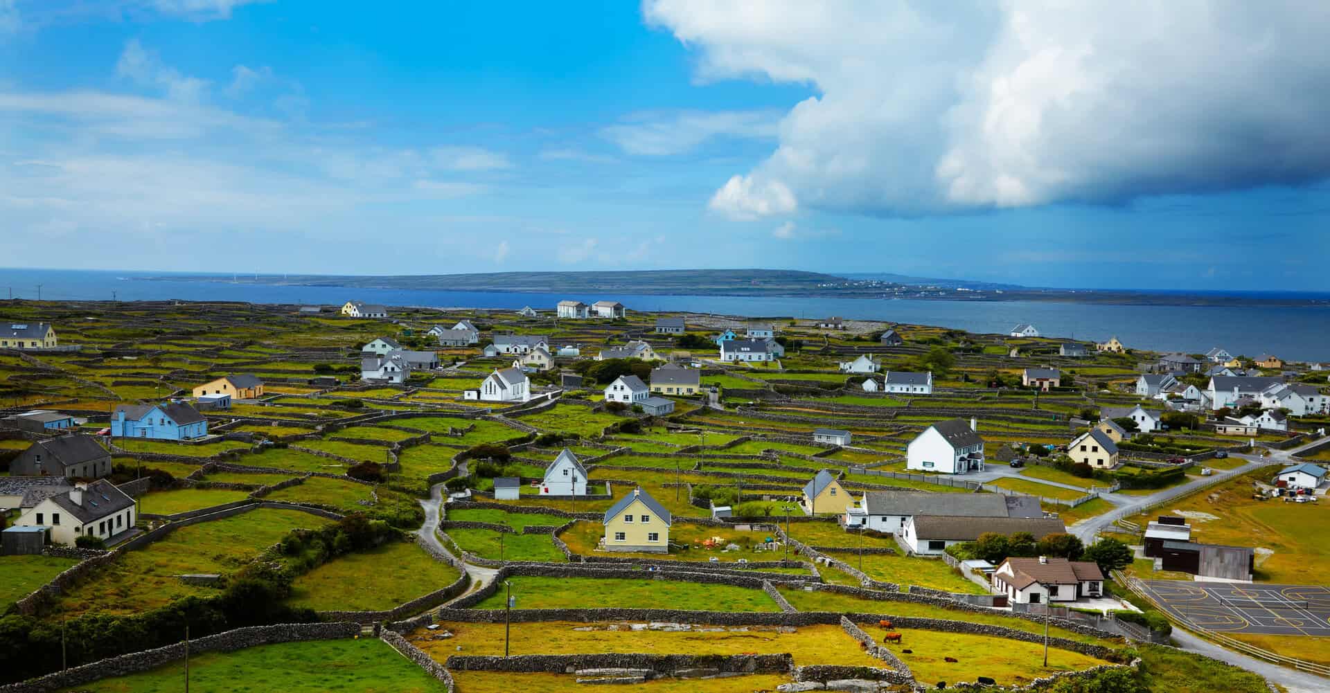 L’Isola di Aran: un viaggio nella storia e nella natura irlandese