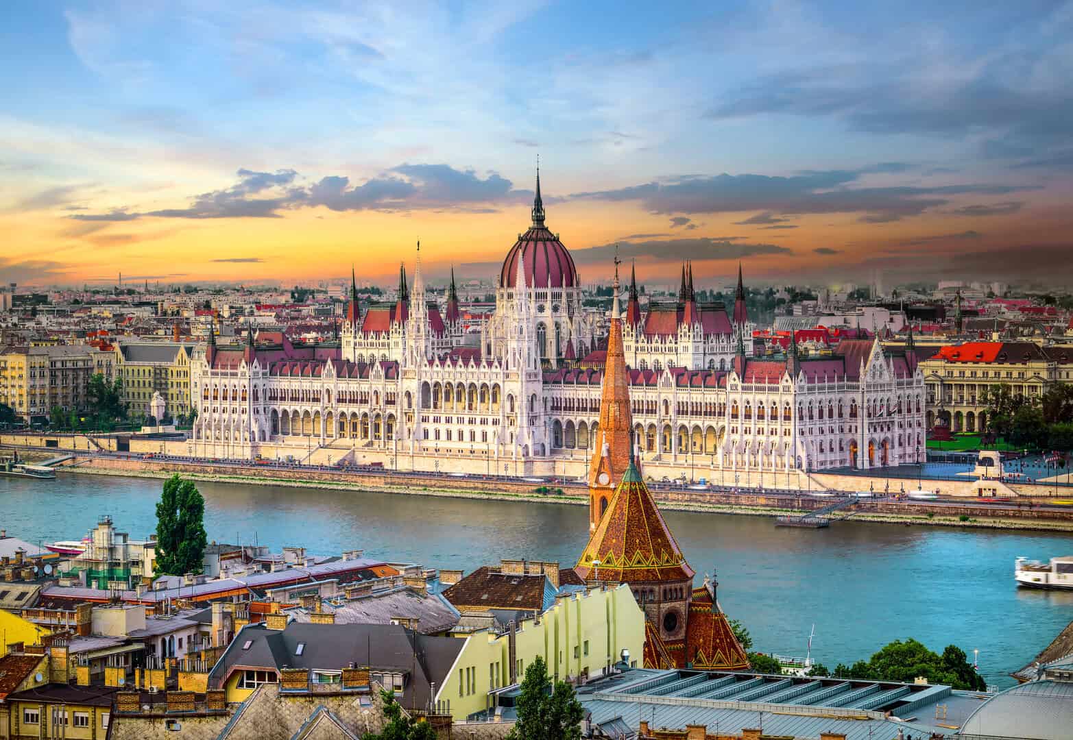 Budapest: il fascino senza di una capitale della Mitteleuropa
