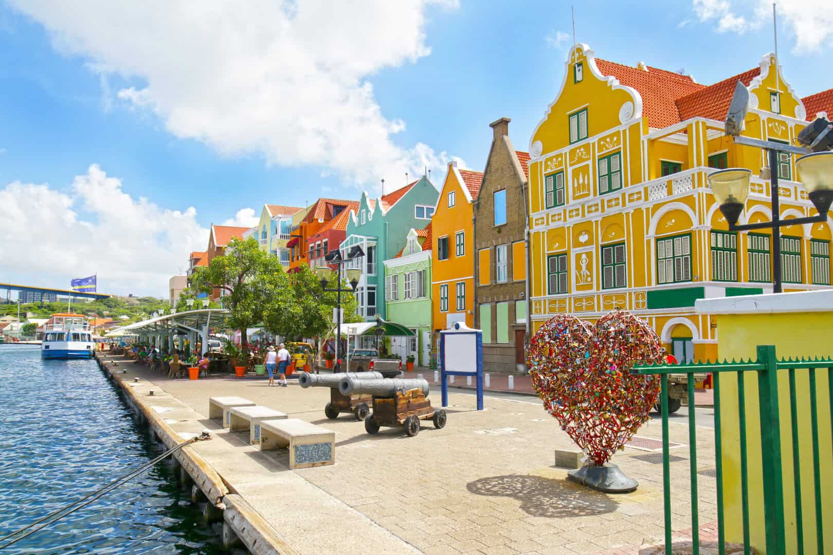 Curacao: un gioiello multiculturale dei Caraibi e le sue offerte esclusive