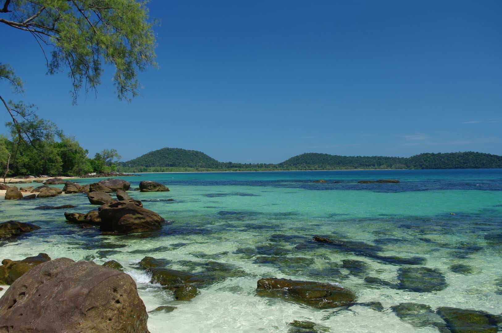 Koh Rong, Cambogia: tra le acque cristalline e il verde tropicale del Sudest Asiatico