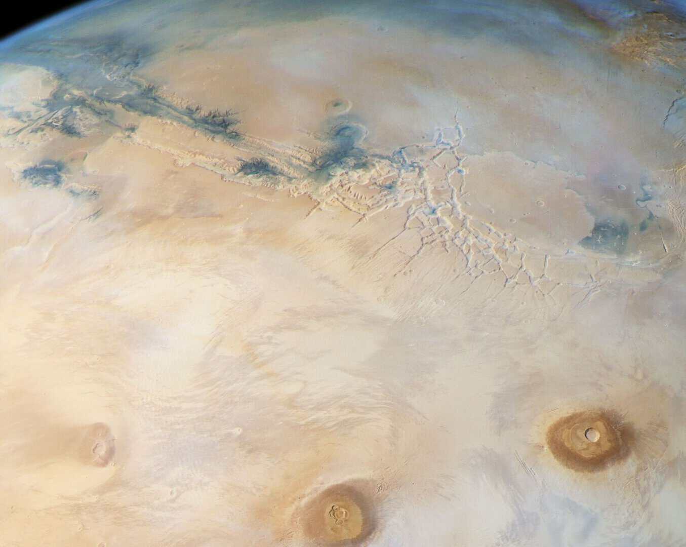 La sonda Mars Express celebra 25.000 orbite con una nuova immagine di Marte