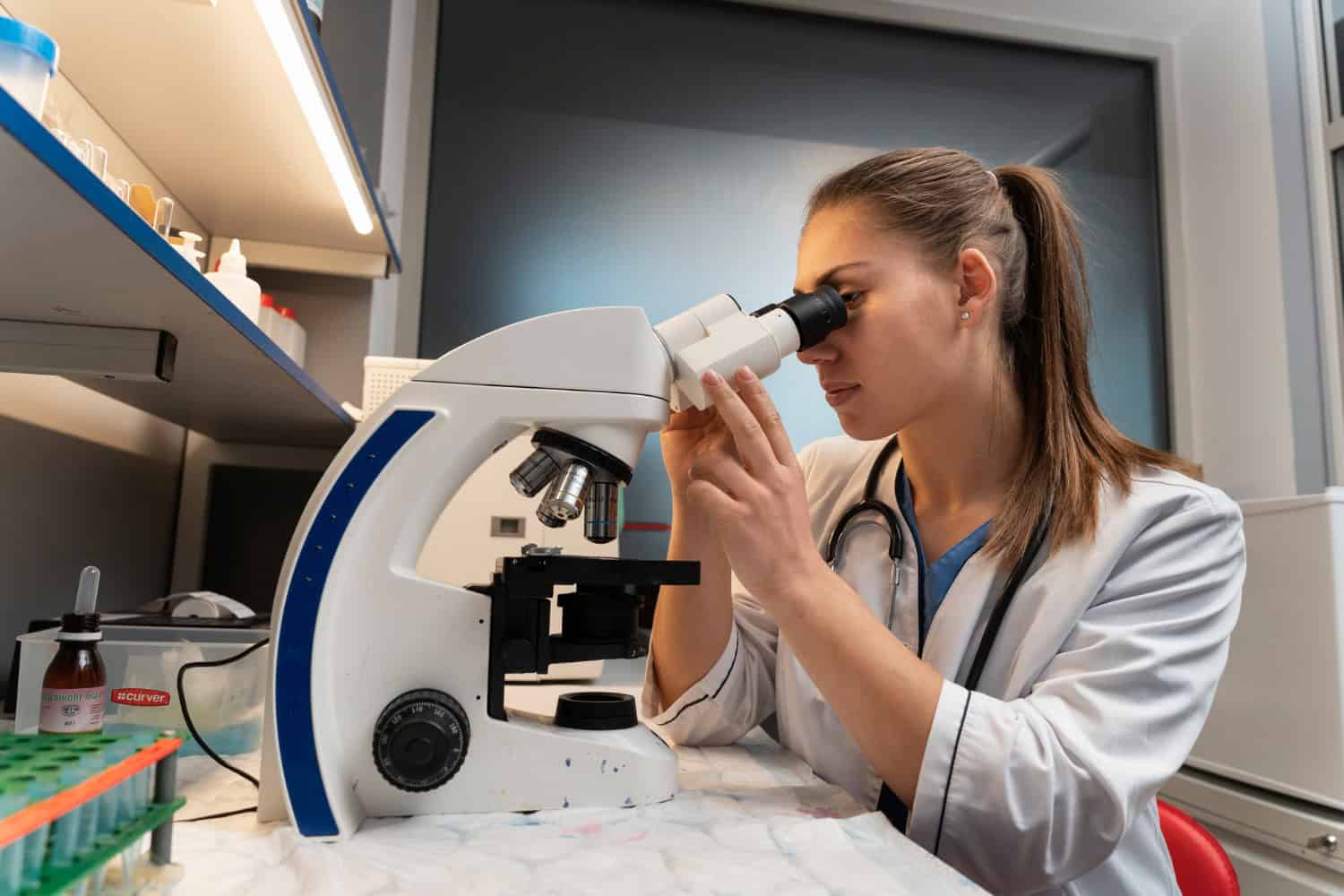 nuova frontiera nella microscopia a infrarossi: sviluppato un microscopio 30 volte più nitido