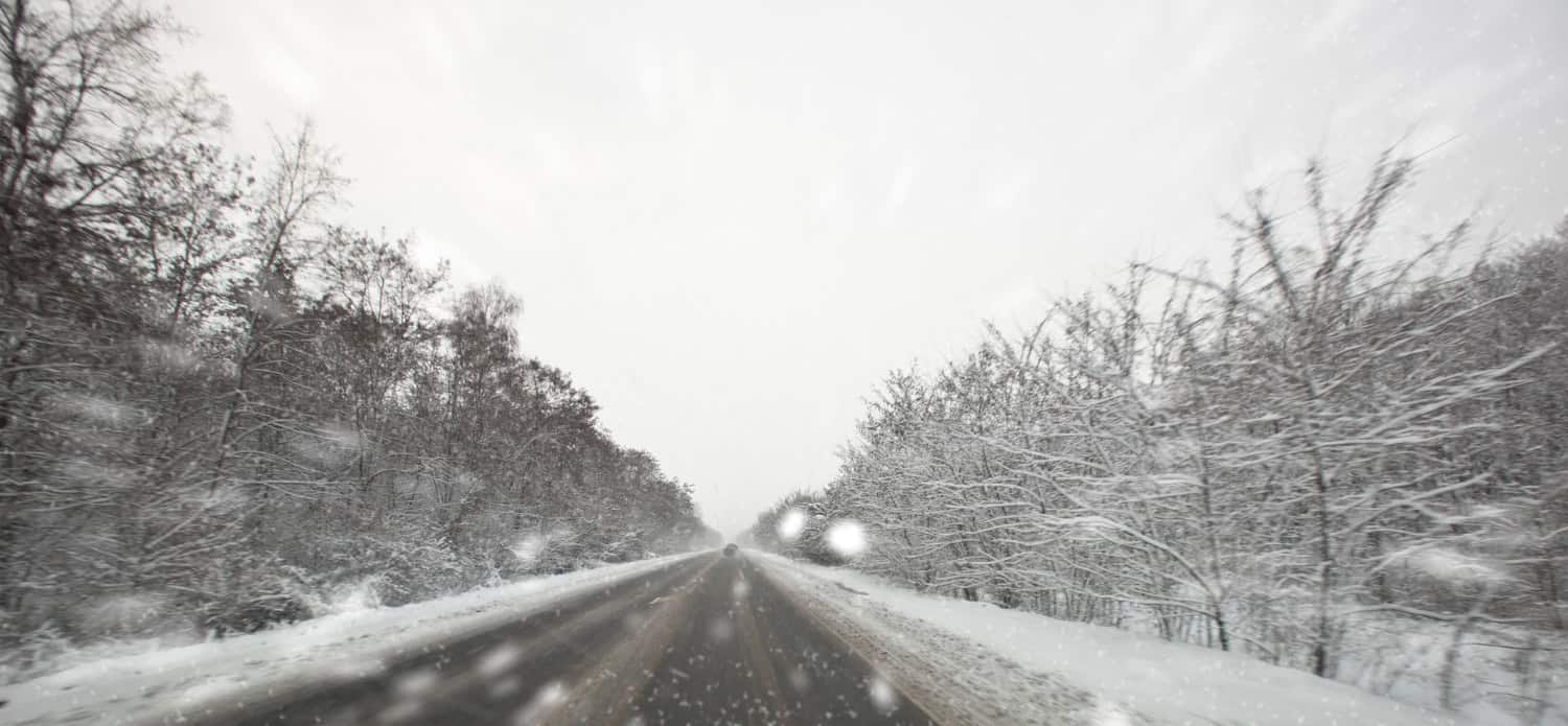 Tempeste di neve causano caos sulle autostrade tedesche