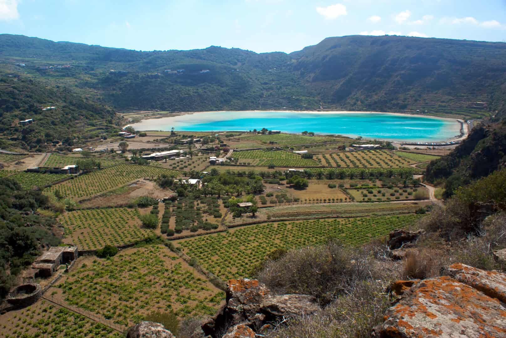 L’isola di Pantelleria: un vulcano nel cuore del Mediterraneo