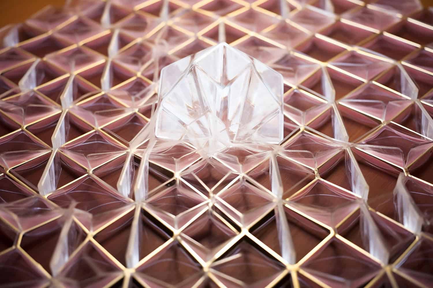 Il 60% dei materiali segue la regola del quattro, ma gli scienziati non sanno perché