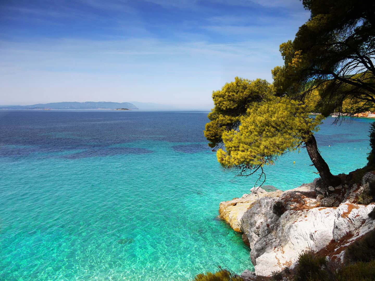 Skopelos, Grecia: un paradiso di pinete e spiagge incantevoli