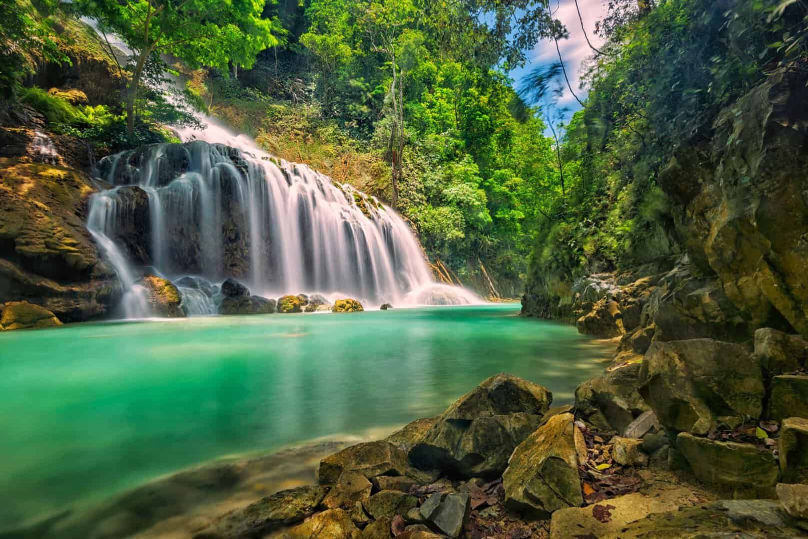 Sumba: tradizioni millenarie e cavalli selvaggi nell’isola incontaminata dell’Indonesia
