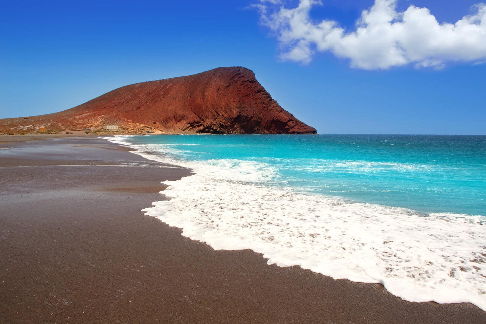 Tenerife: tra il Picco del Teide e le incantevoli spiagge nere