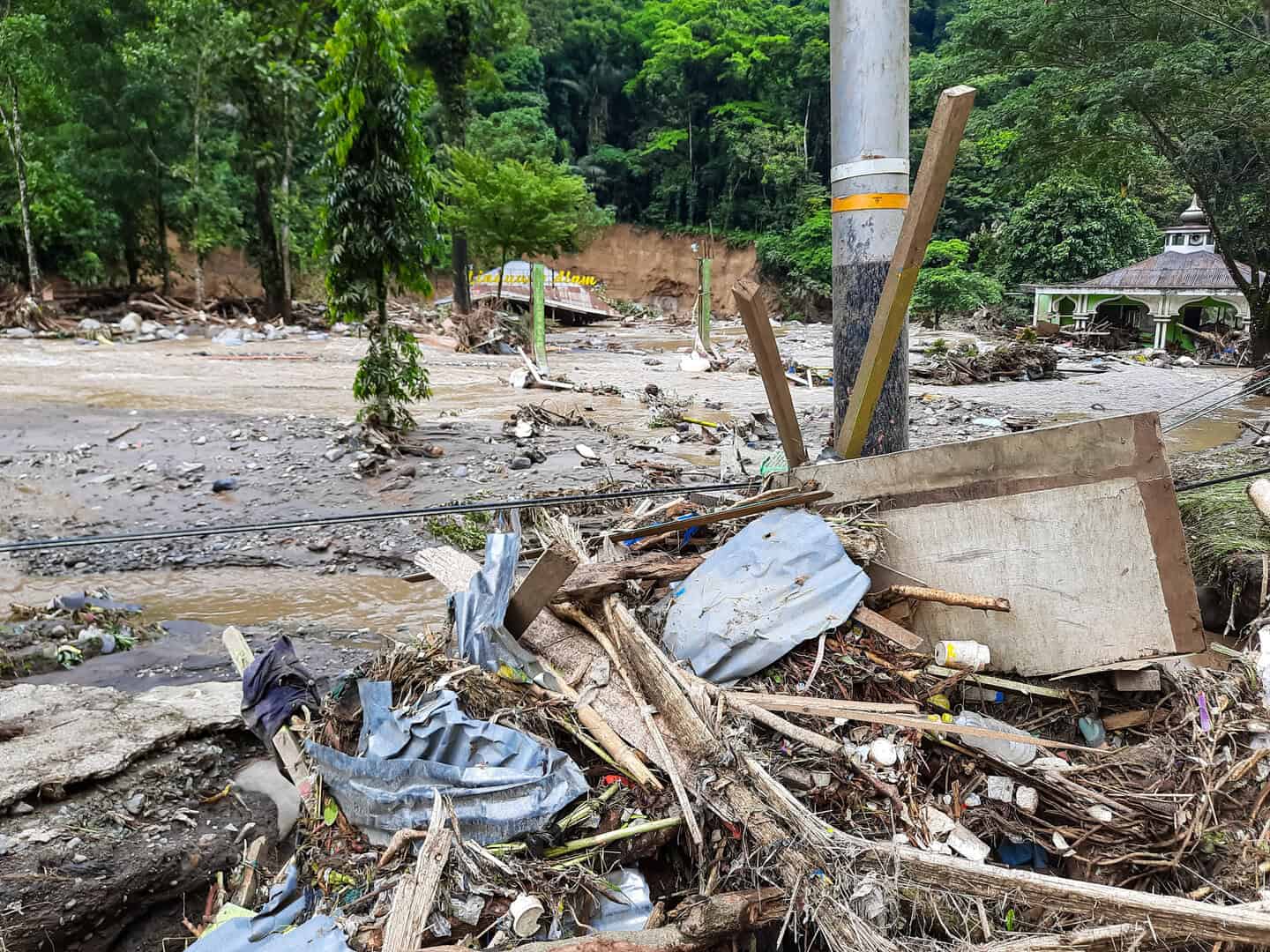 alluvioni indonesia