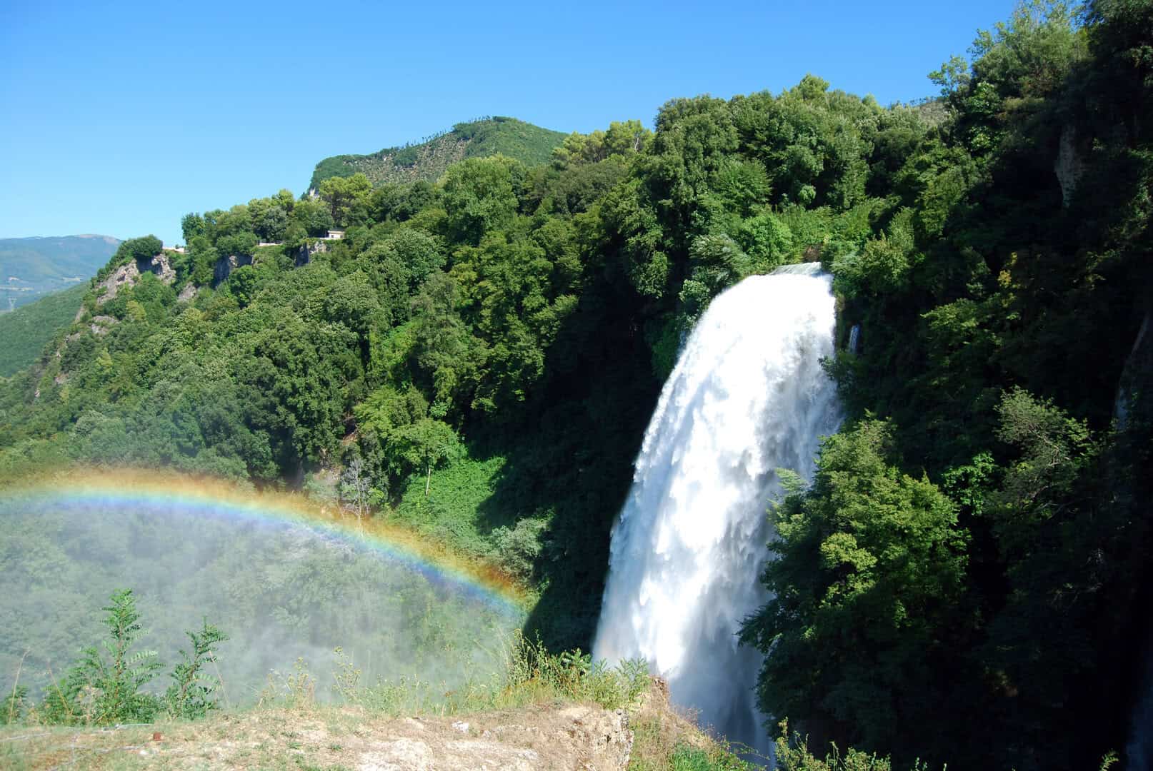 cascata marmore arcobaleno