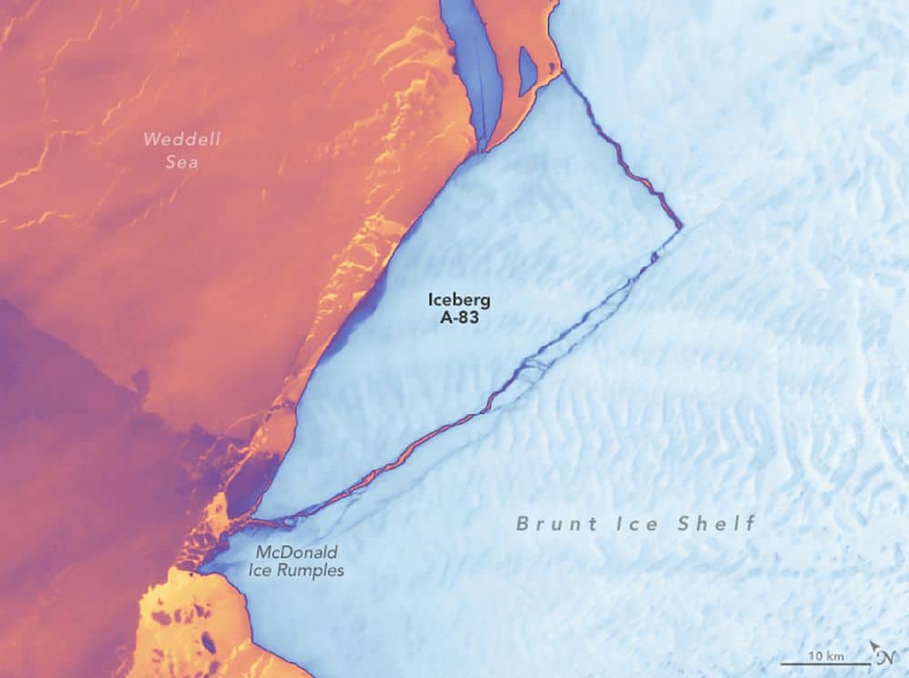 Un colossale iceberg si stacca dalla piattaforma di ghiaccio Brunt in Antartide