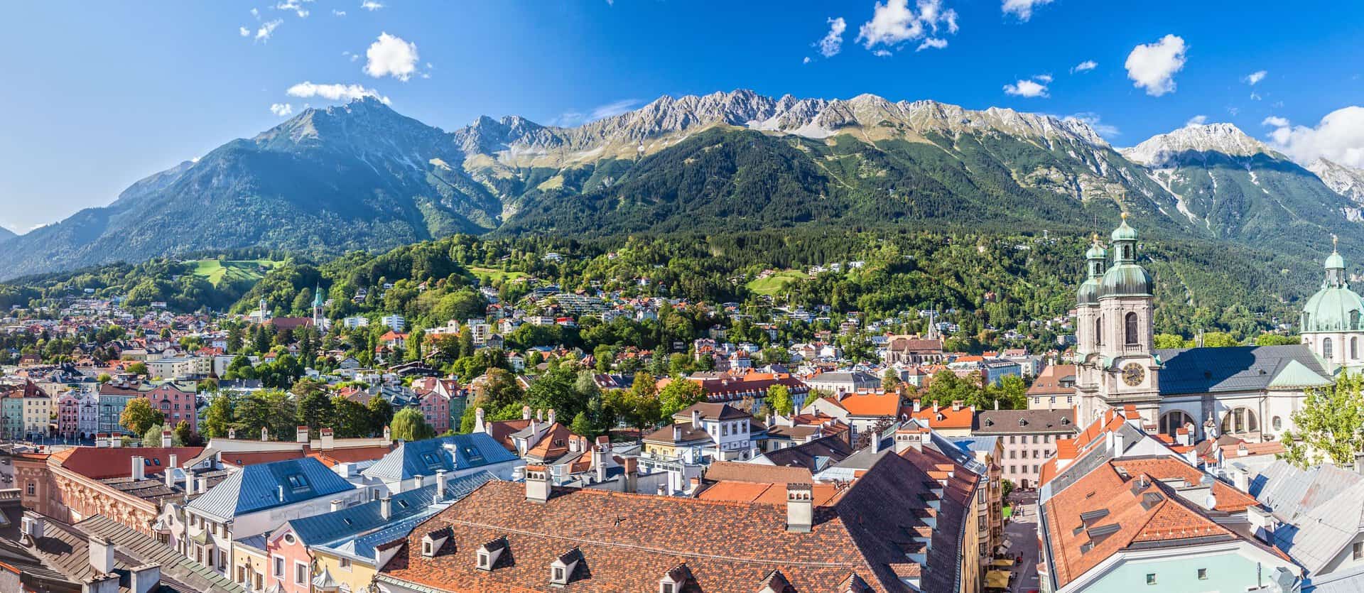 Viaggio a Innsbruck, Tirolo: fascino asburgico ai piedi di maestose montagne
