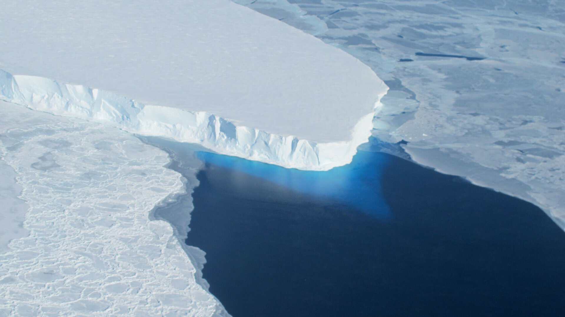 Dati satellitari mostrano un’accelerazione dello scioglimento del ghiacciaio Thwaites in Antartide