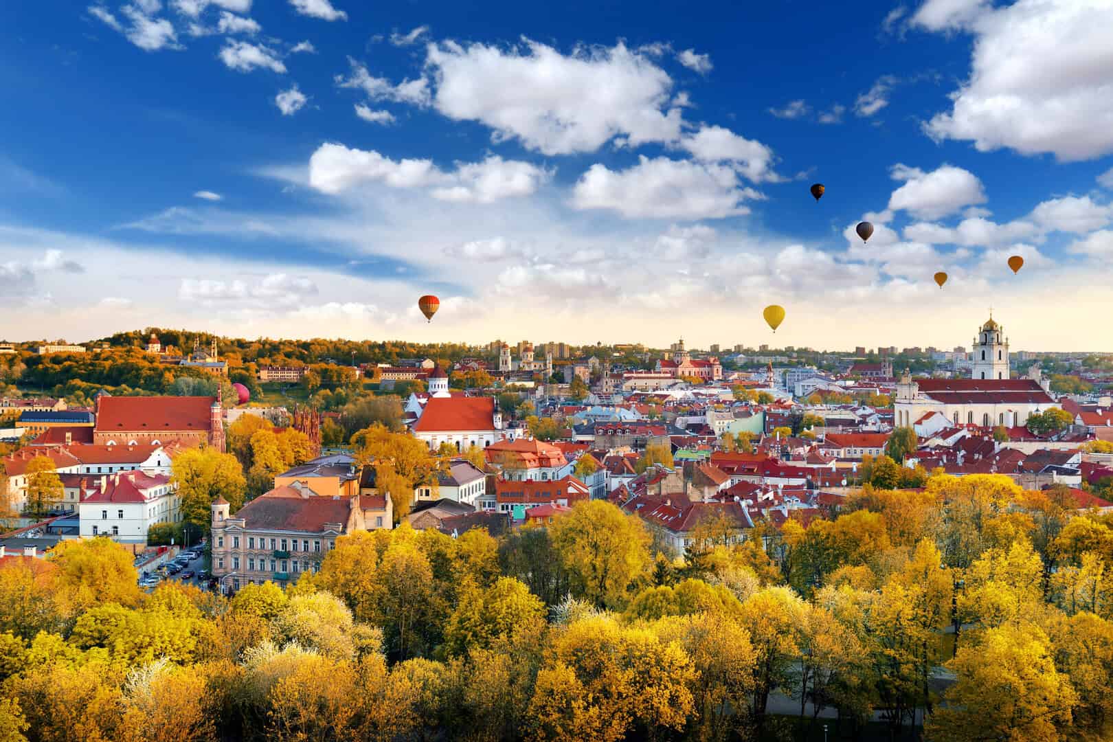 Vilnius, un viaggio alla sua scoperta dell’antica capitale della Lituania patrimonio UNESCO