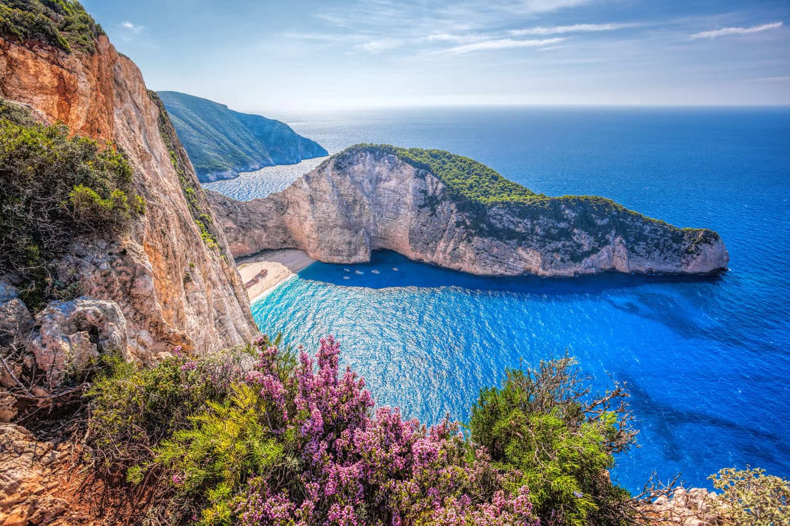 Viaggio a Zacinto: alla scoperta delle spiagge bianche e acque turchesi dell’isola di Foscolo