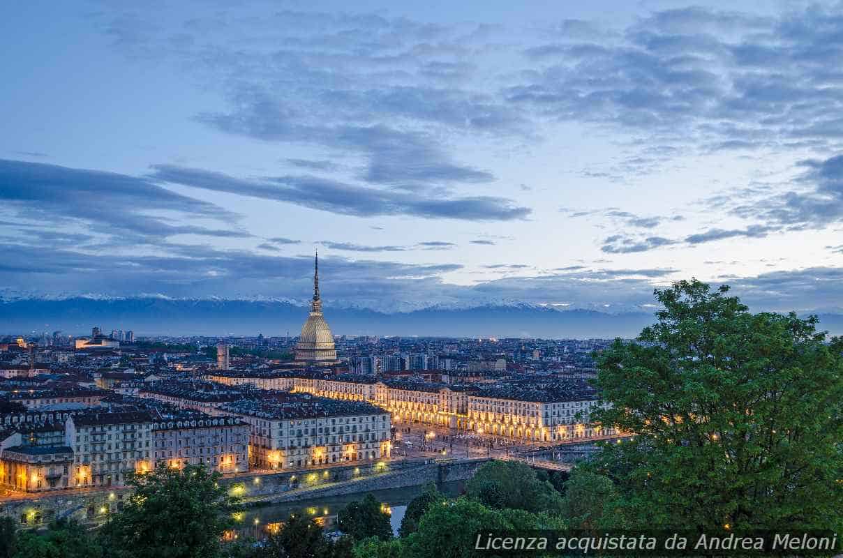 Meteo Torino: Nubi Sparse Seguite da Piogge Leggere