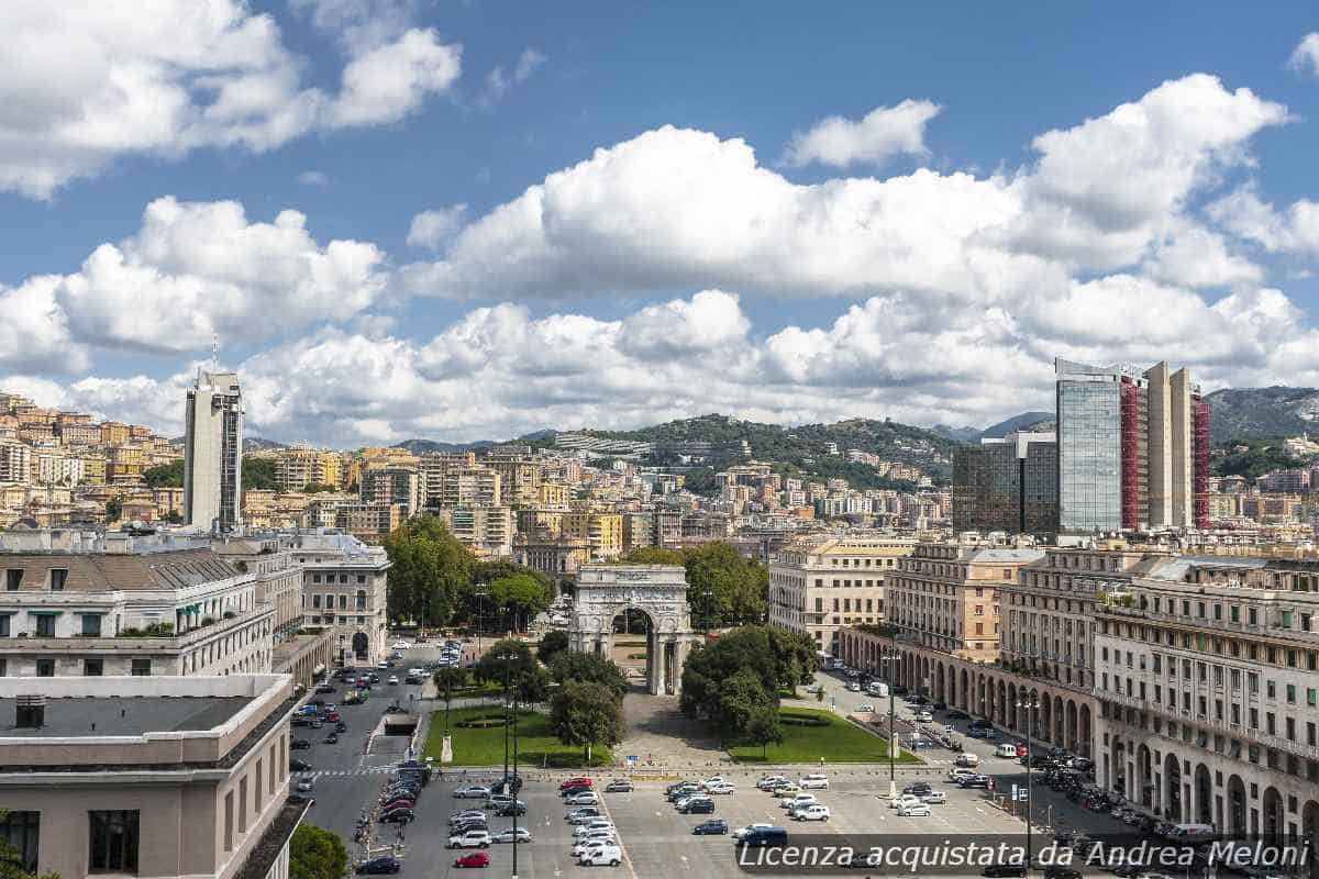 Meteo Genova: Nuvolosità e Vento Domani, Schiarite Successive
