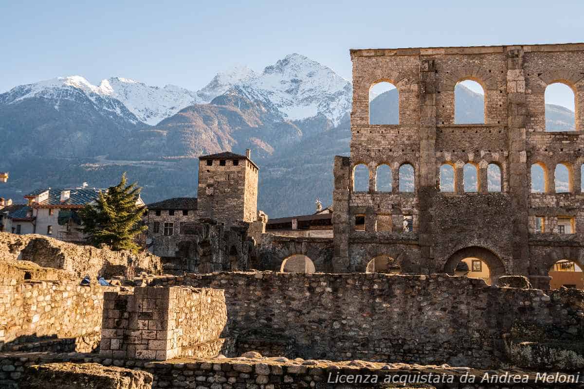 Meteo Aosta: domani nuvoloso con rovesci, vento a tratti e nubi sparse