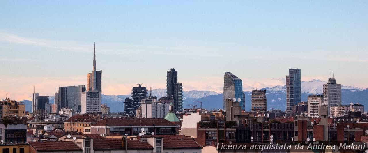 Meteo Milano: domani nuvoloso con piovaschi seguiti da nubi sparse e pioggia leggera