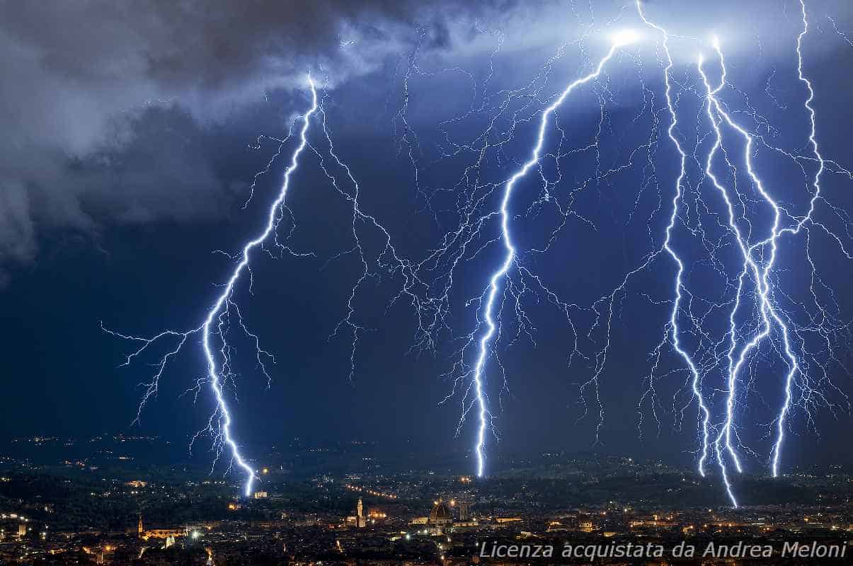 Meteo Firenze: Domani poco nuvoloso e ventoso, seguito da nubi sparse