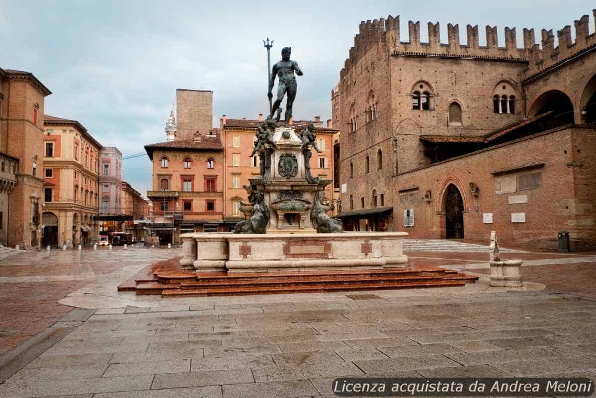 Meteo Bologna: domani poco nuvoloso con rovesci, ventoso a tratti, poi nuvoloso con rovesci