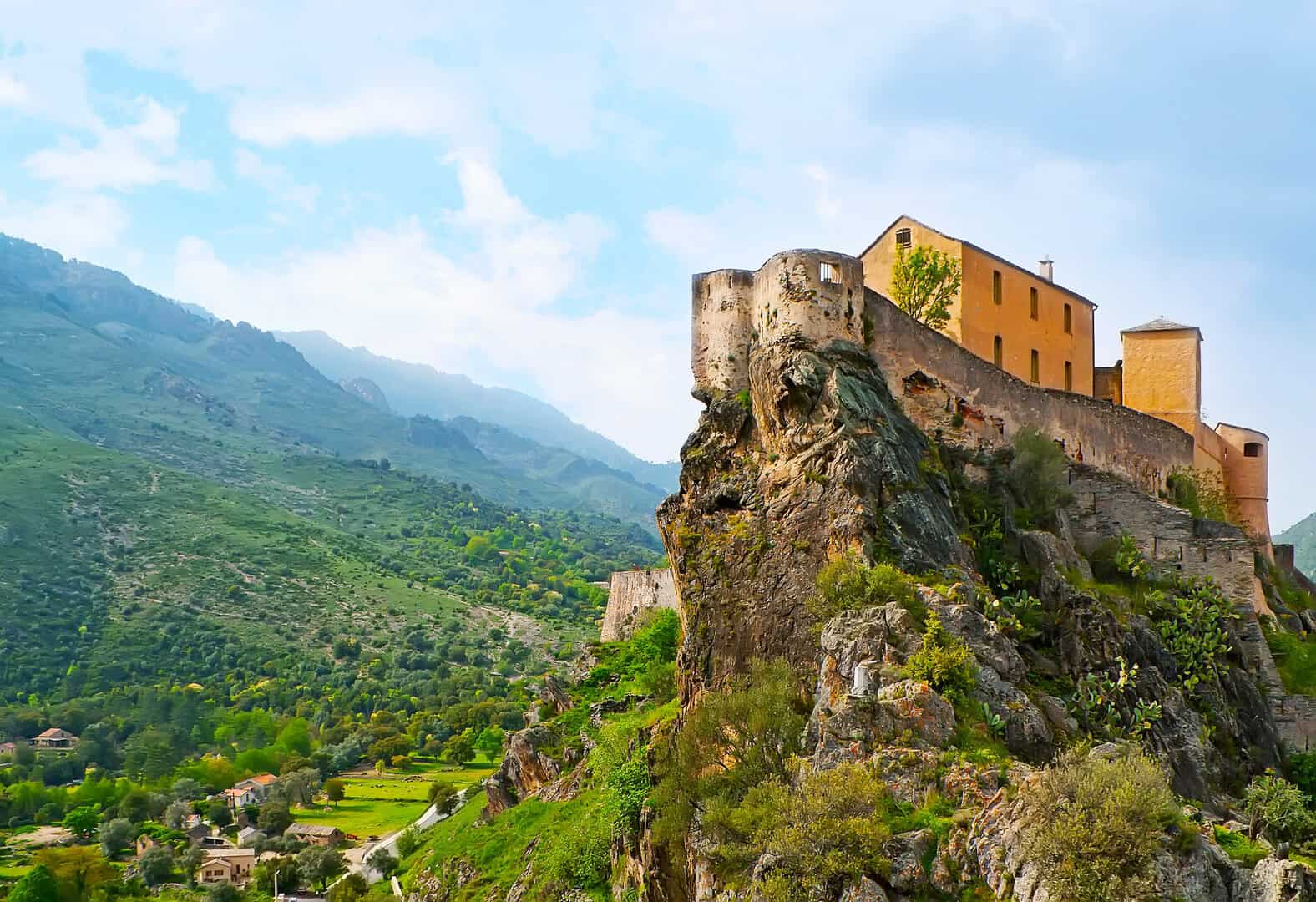 Viaggio a corte. Guida ai meravigliosi paesaggi della Corsica interna