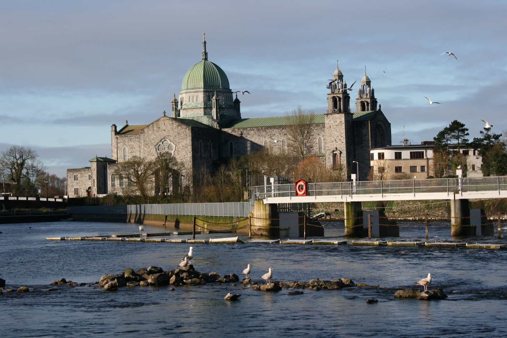 Viaggio a Galway. Esplorazione dei segreti storici della città irlandese