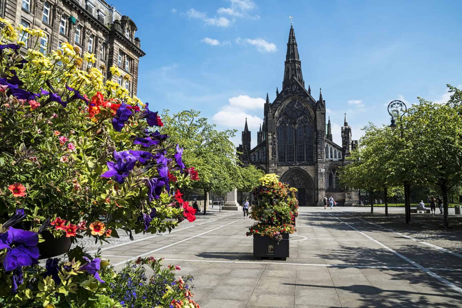 Viaggio a Glasgow: una guida ai luoghi imperdibili dell’affascinante città scozzese