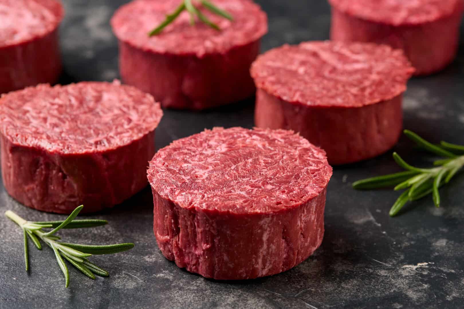 Ridurre i rischi cardiovascolari: il ruolo delle alternative vegane della carne