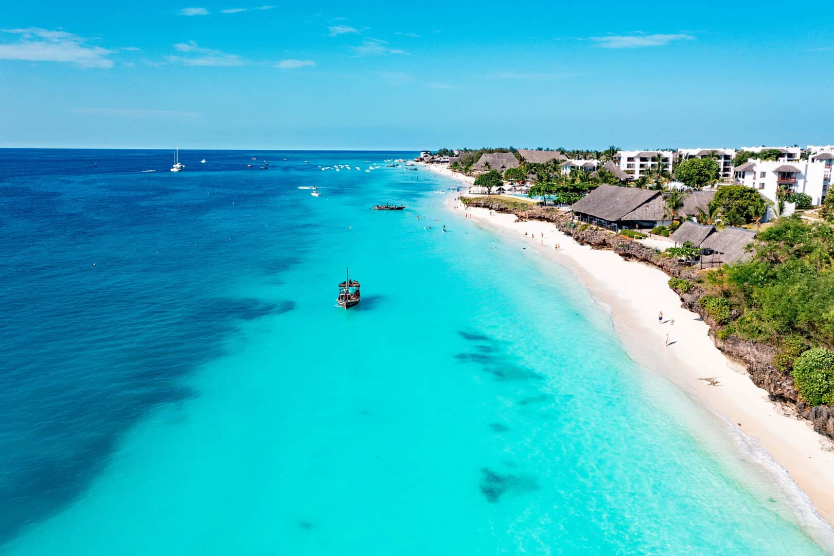 Viaggio low cost. Esplora Zanzibar tra spiagge incantevoli e ricca storia Swahili