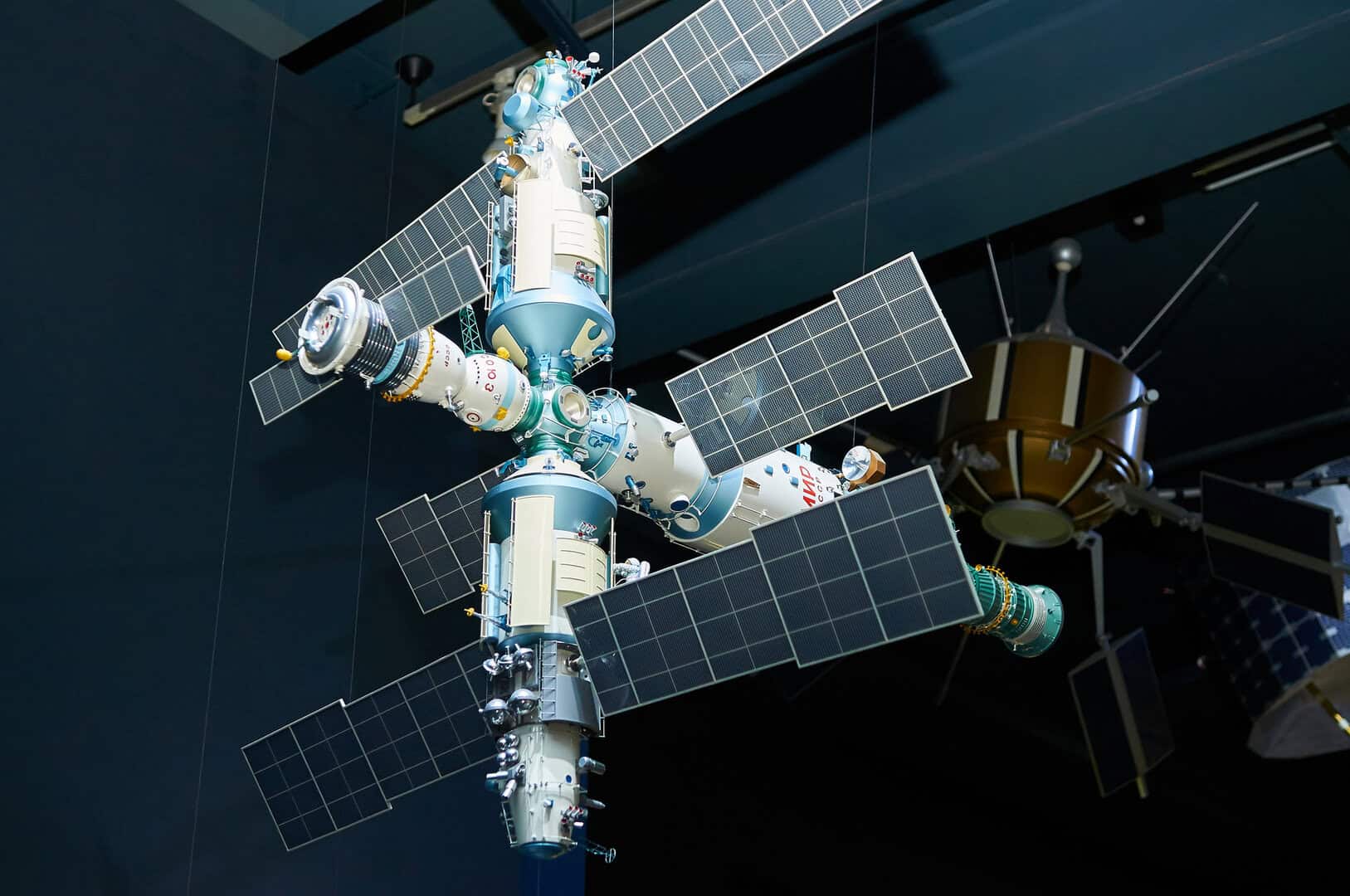 stazione spaziale russa 2027