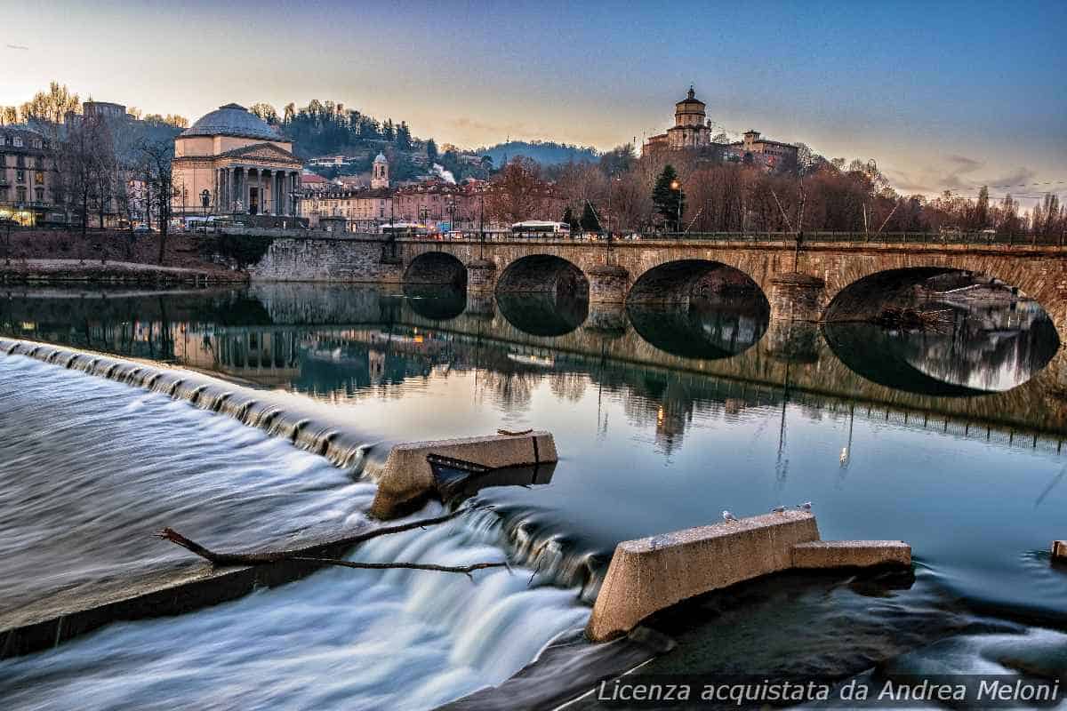 Meteo Torino: Nubi e Rovesci Domani, Schiarite Successive