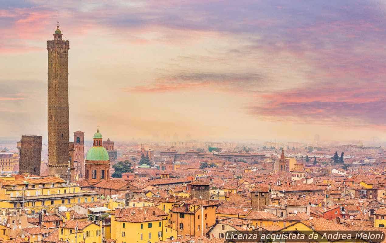 Meteo Bologna: domani poco nuvoloso con vento, successivamente sereno
