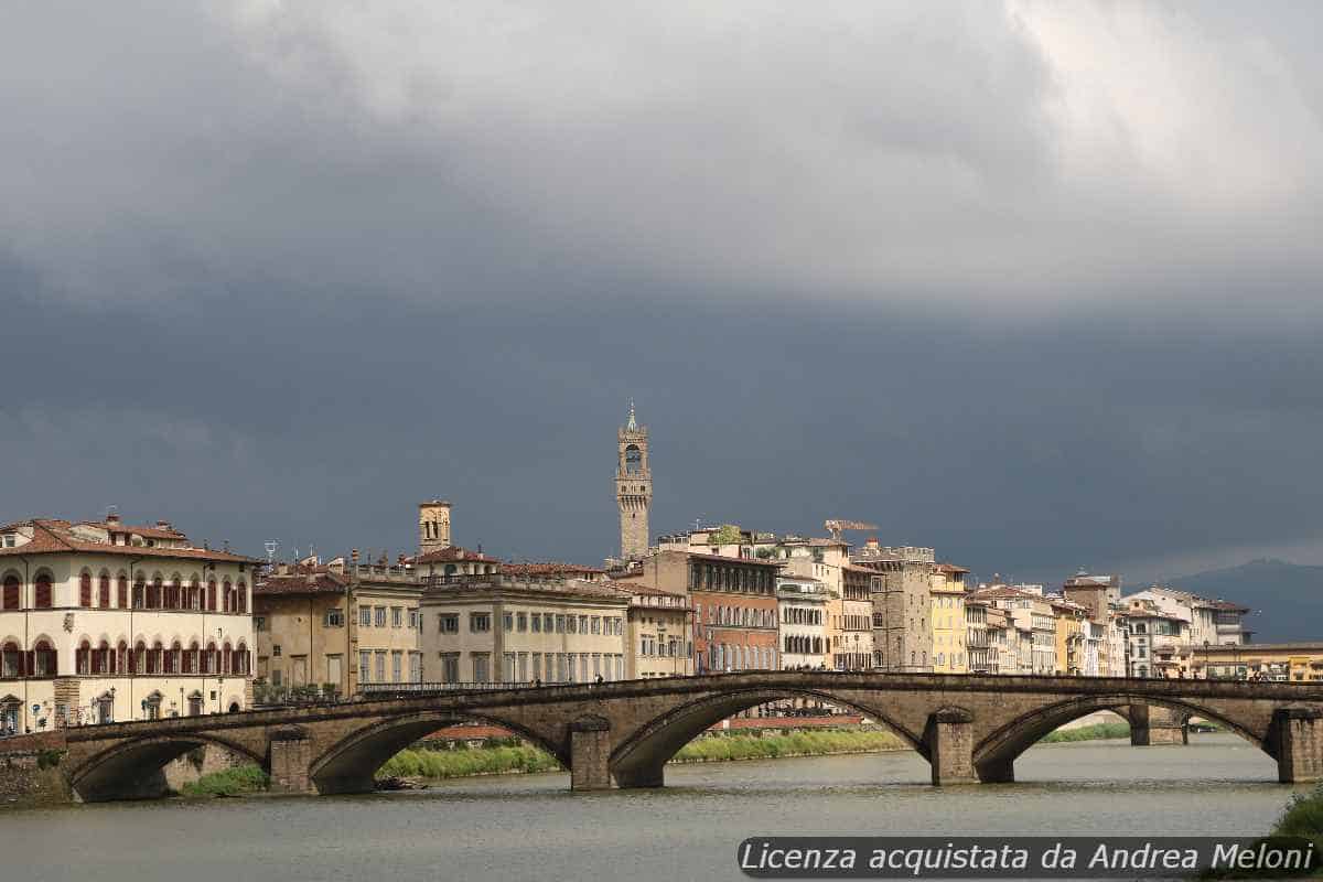 Previsione Meteo Firenze: Nubi e Temporali, Seguiti da Nuvolosità e Rovesci