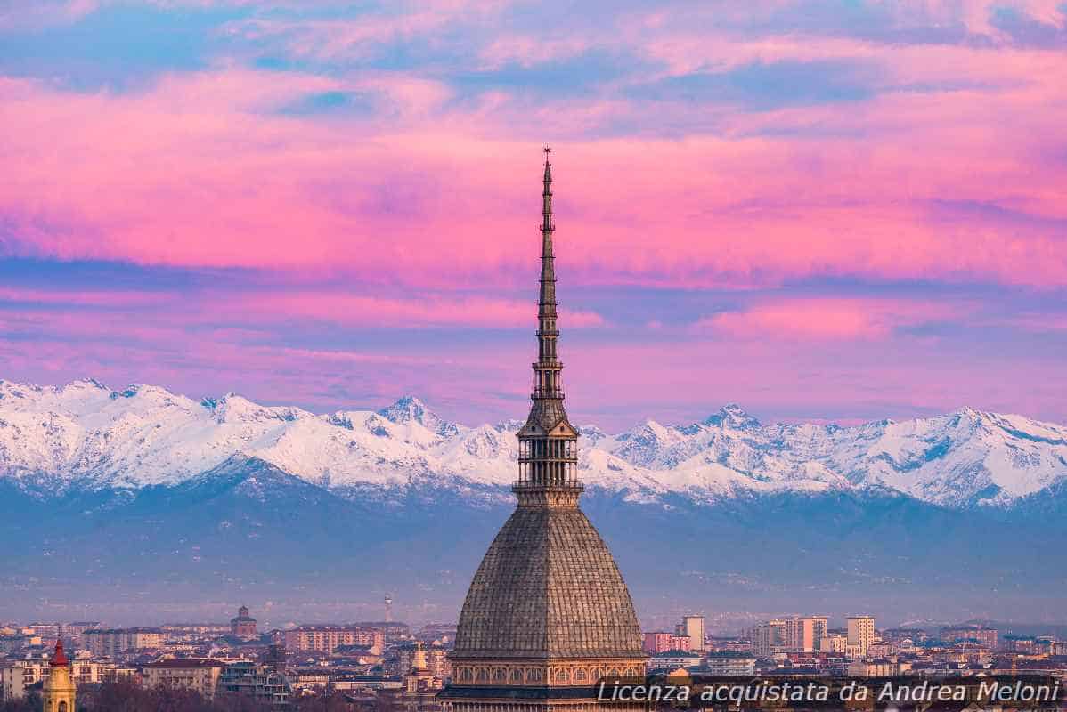 Meteo Torino: Nubi Sparse e Piovaschi nei Prossimi Giorni