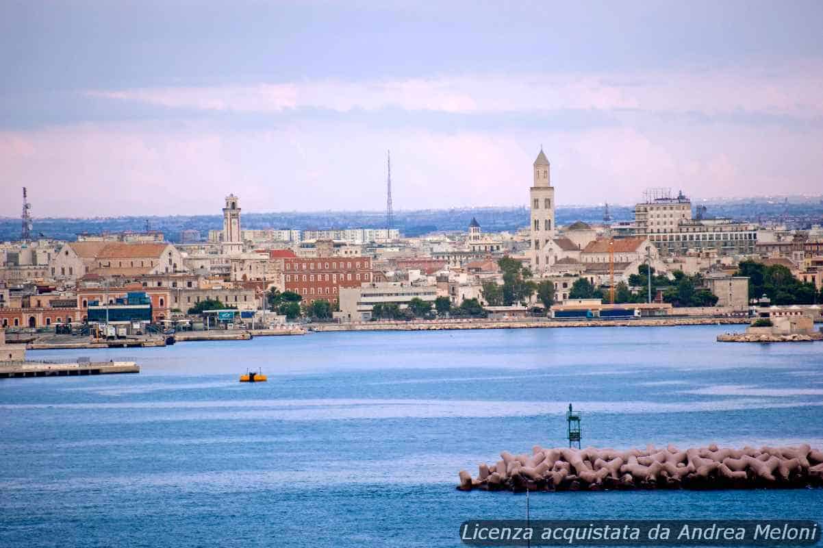 Meteo Bari: domani quasi sereno, ventoso, poi sereno, ventoso