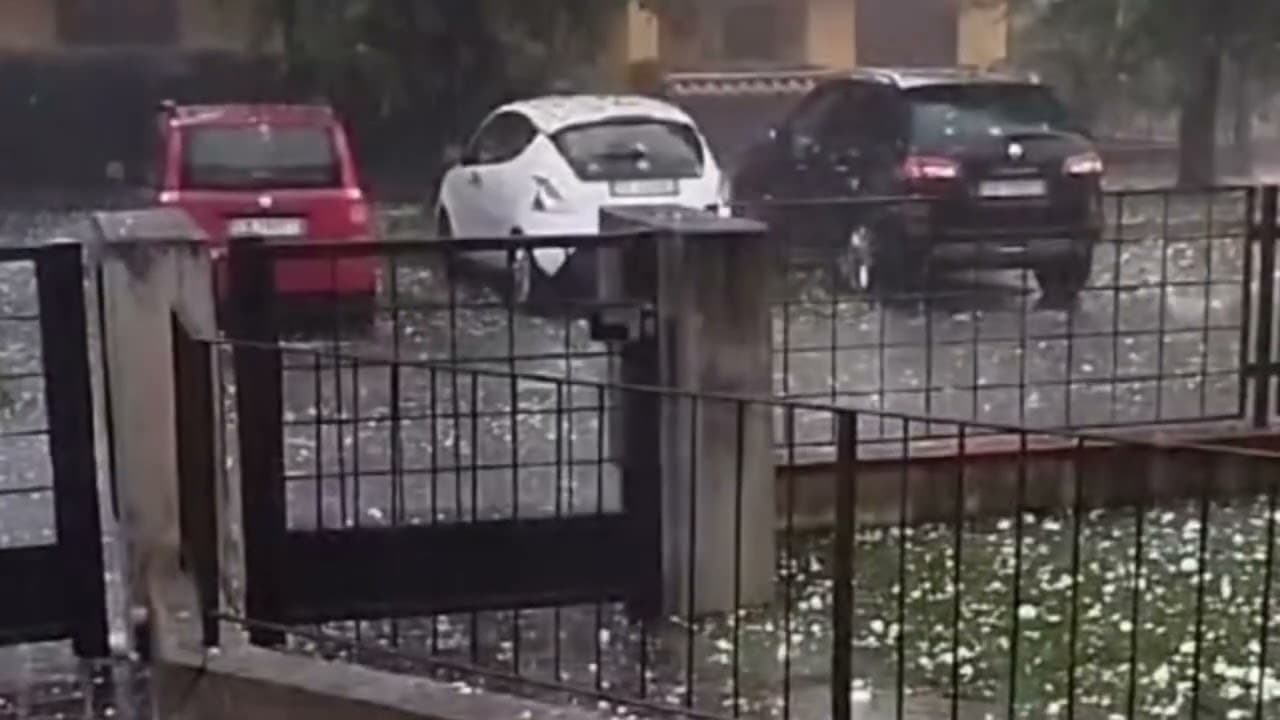 Meteo: violenta ondata di maltempo colpisce il Nord Italia con grandine eccezionale