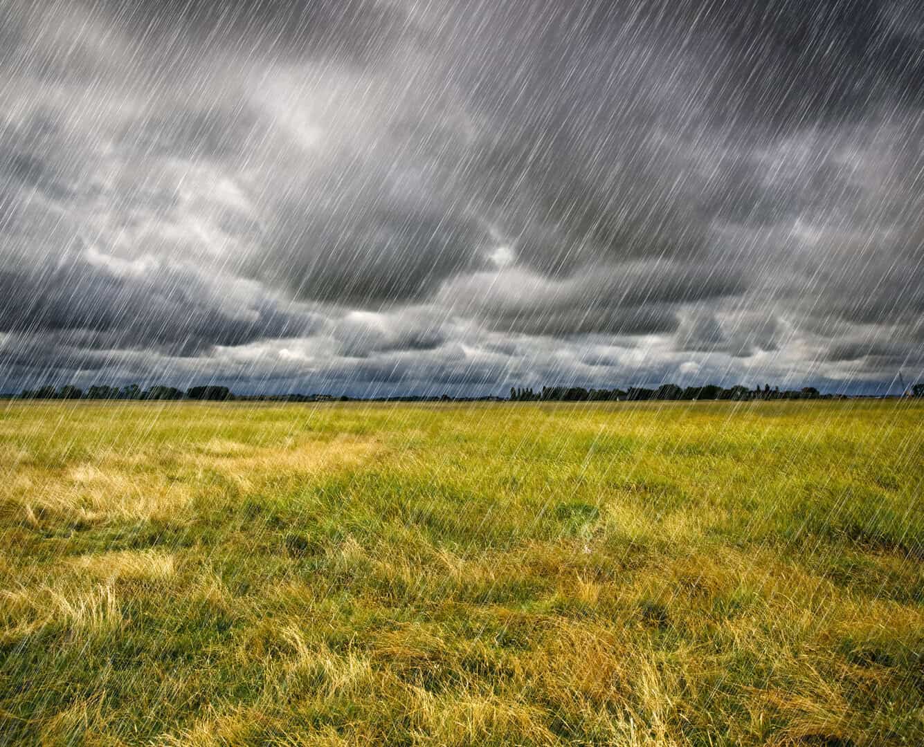 pioggia turbolenza nuvole