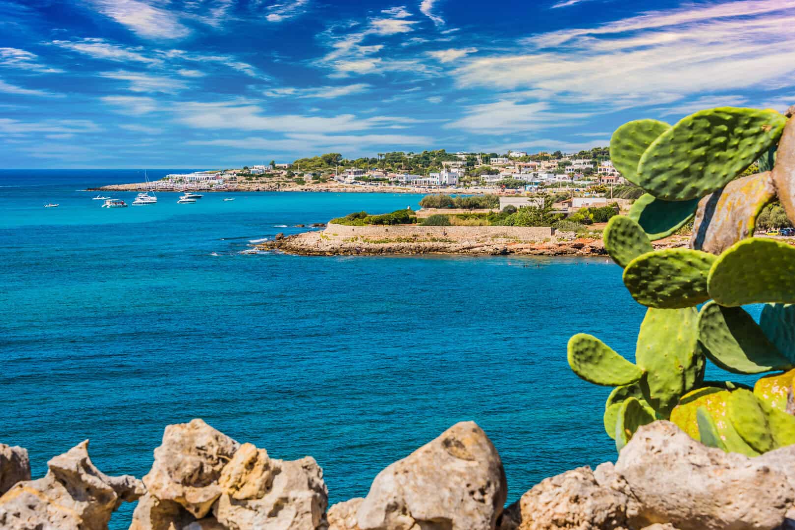 Turismo in Puglia low cost: esplora il meraviglioso mare di Leuca, sulla punta del Salento