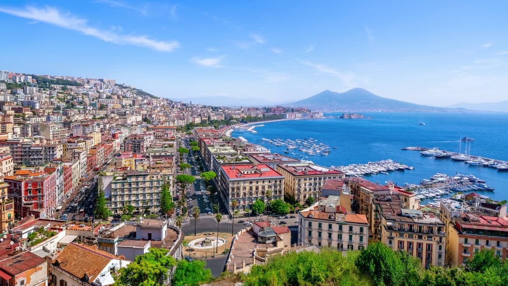 Meteo NAPOLI. Arriva la Burrasca, ma seguirà un calore tropicale