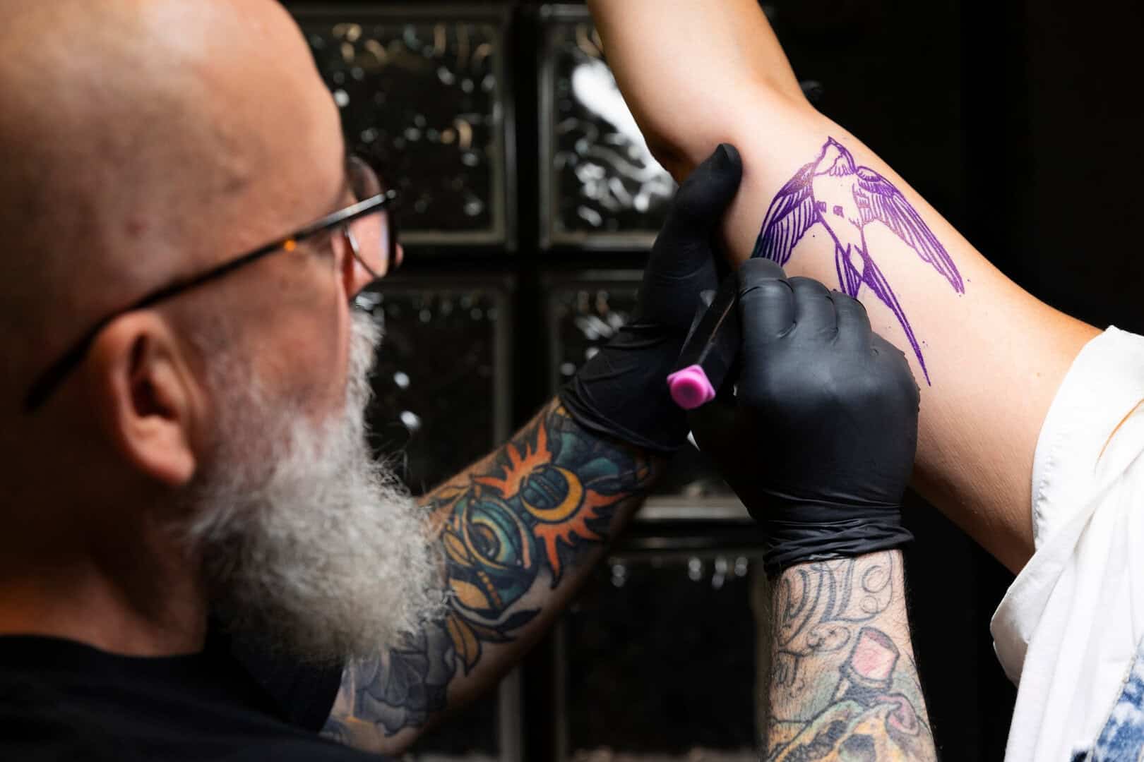 tatuaggi inchiostri pericolo