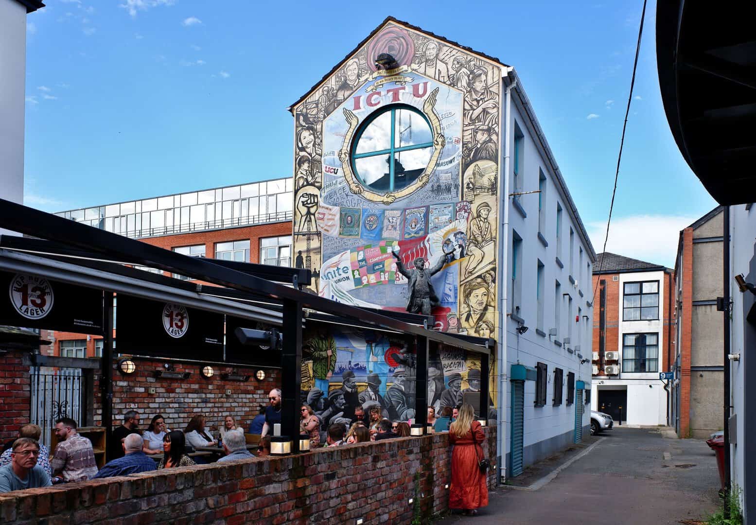 Viaggio a Belfast. Scopri la cultura e la gastronomia della città irlandese