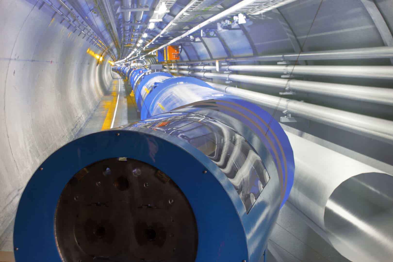 Evento rarissimo osservato all’acceleratore di particelle del CERN: apre la porta a una nuova fisica