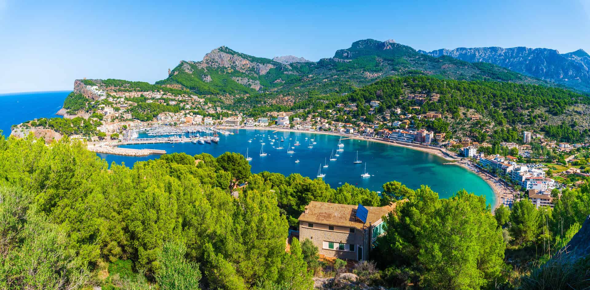 Viaggio a Mallorca, Spagna: tra spiagge incantevoli e montagne mozzafiato