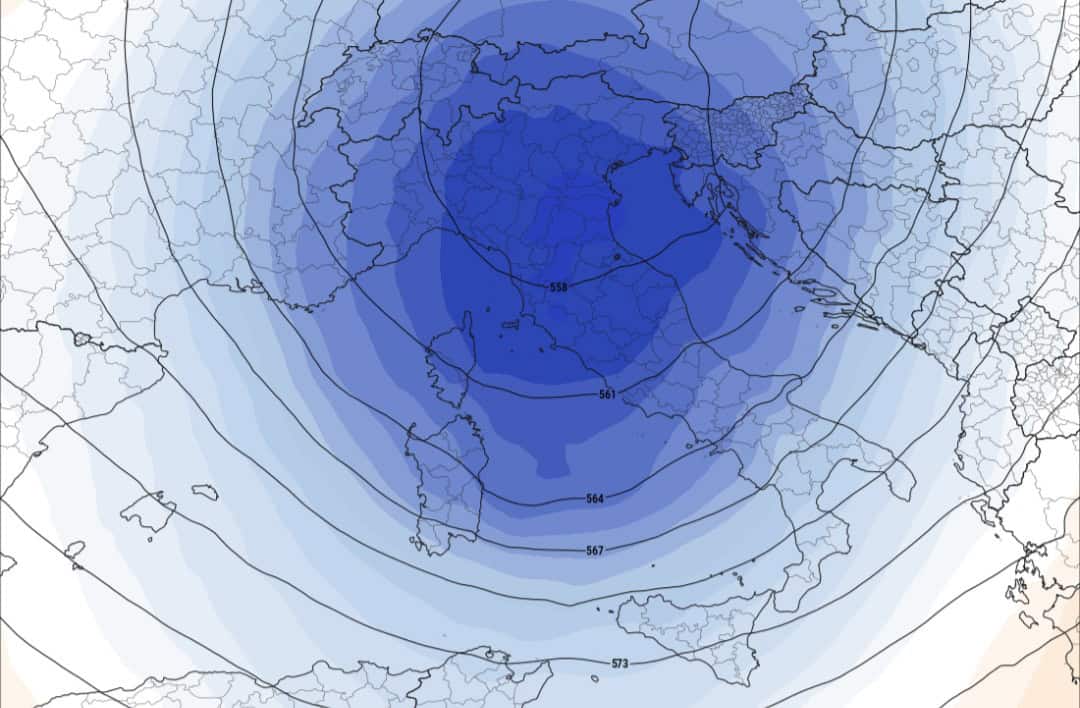 Meteo in peggioramento, Libeccio, Bora e Maestrale sferzano il Mediterraneo: raffiche fino a 90 km/h