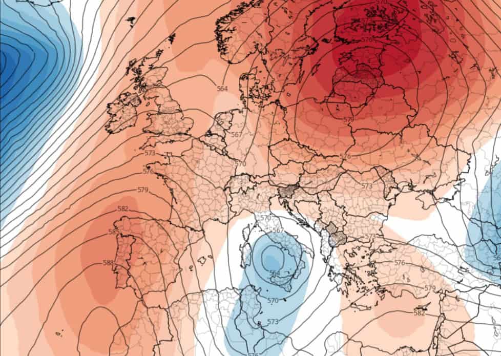 Meteo, AccuWeather avverte: tre Cicloni mediterranei pronti a colpire Calabria e Sicilia orientale