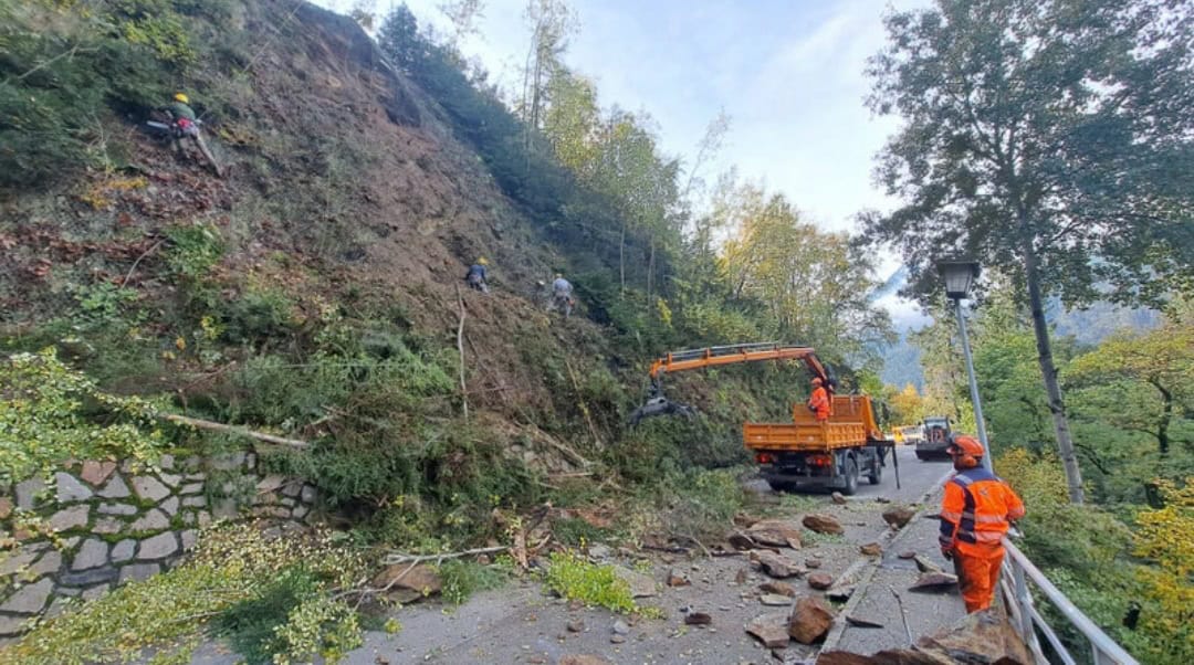 Meteo, Liguria sul filo del rasoio: nubifragi su terreni saturi scatenano l’emergenza
