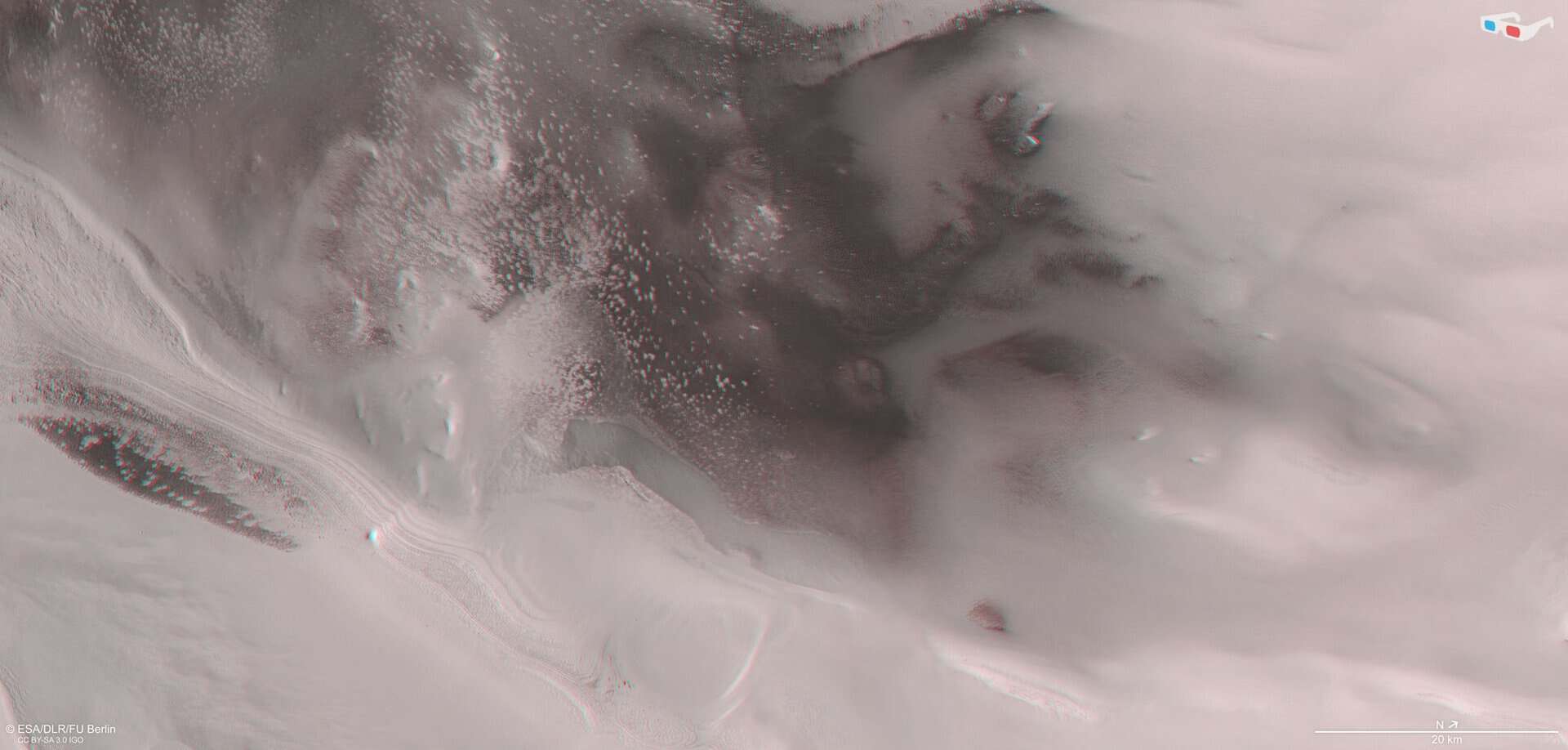 Il ghiaccio nella regione del Poso Sud di Marte: la straordinaria foto della missione Mars Exrpress