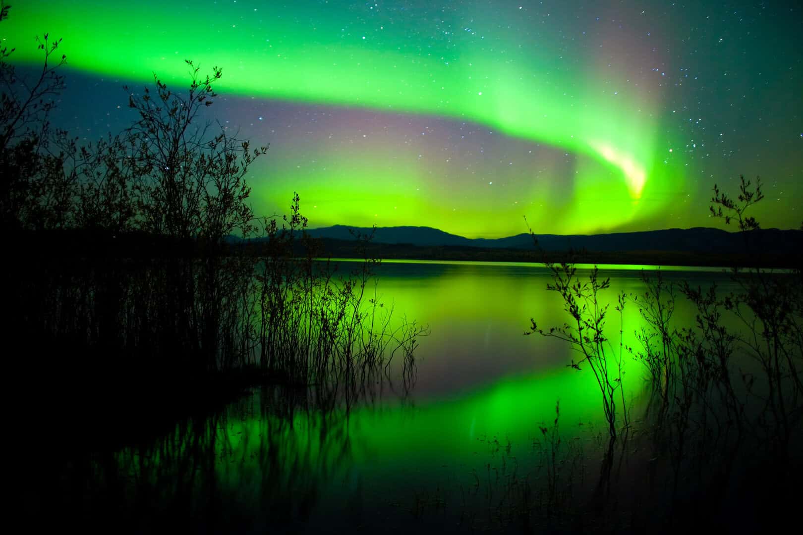 Il ciclo solare ha raggiunto il suo massimo: ci aspettano mesi di tempeste geomagnetiche e aurore straordinarie